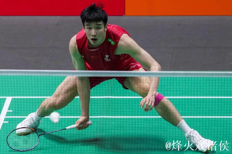 中国羽毛球大师赛：李诗沣击败梁峻豪顺利晋级
